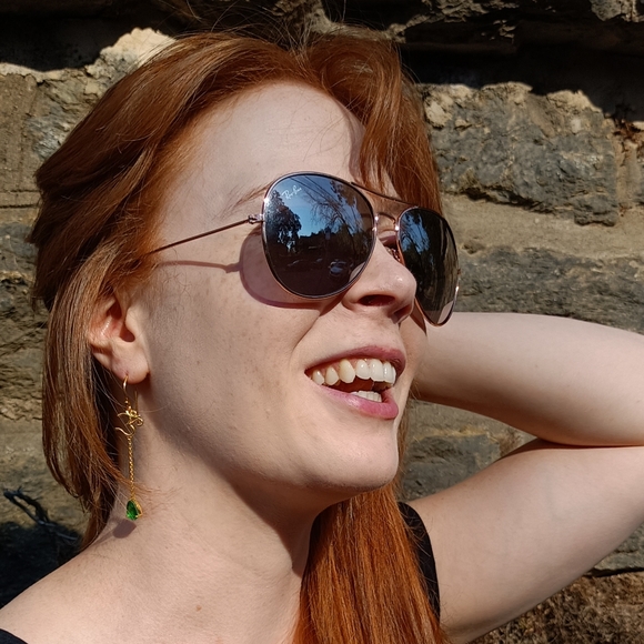 925 Sterling Silver Emerald Om Earrings – Delicate 18k Gold Plated Gift for Her - Picture 8 of 9